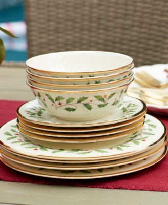 Holiday 12 Pc. Dinnerware Set, Service for 4