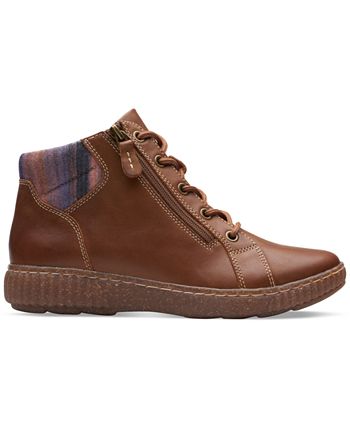 Clarks outlet booties macys