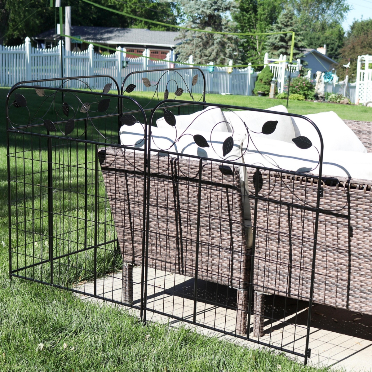 Sunnydaze Decor 4-Piece Romantic Vine Steel Garden Border Fencing - -- Black