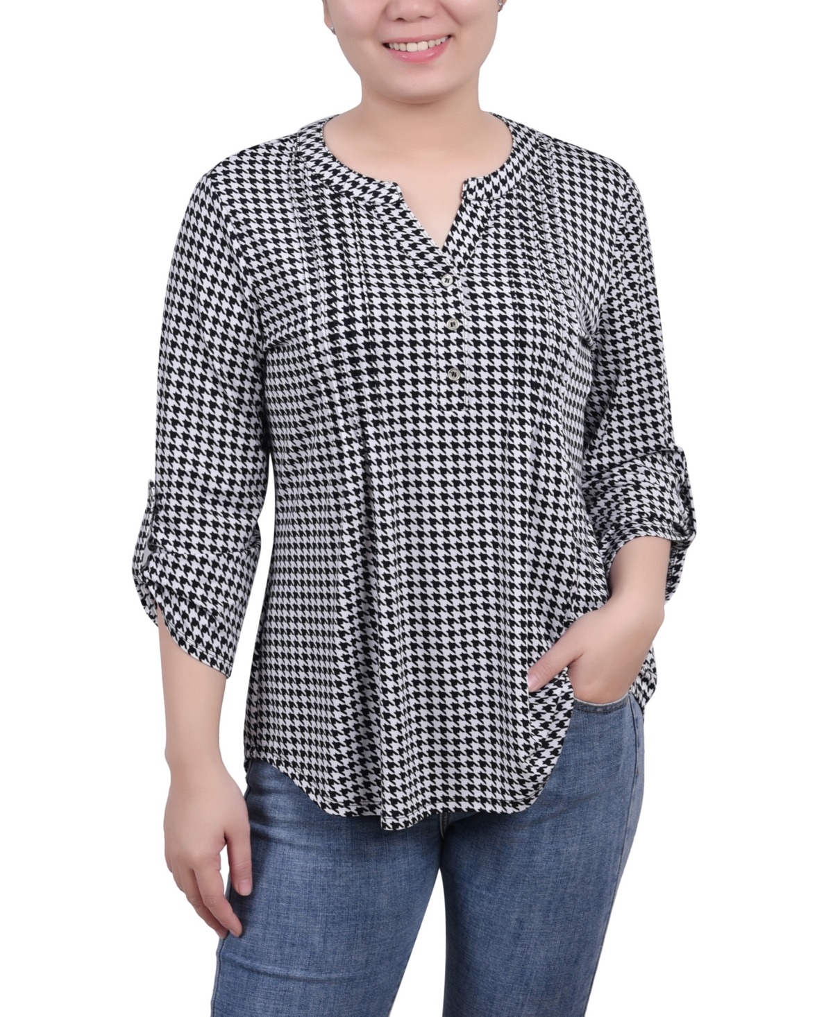Ny Collection Petite 3/4 Roll Tap Pullover Top In Black White Herringbone