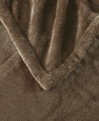 Plush Electric Throw, 60" x 70"