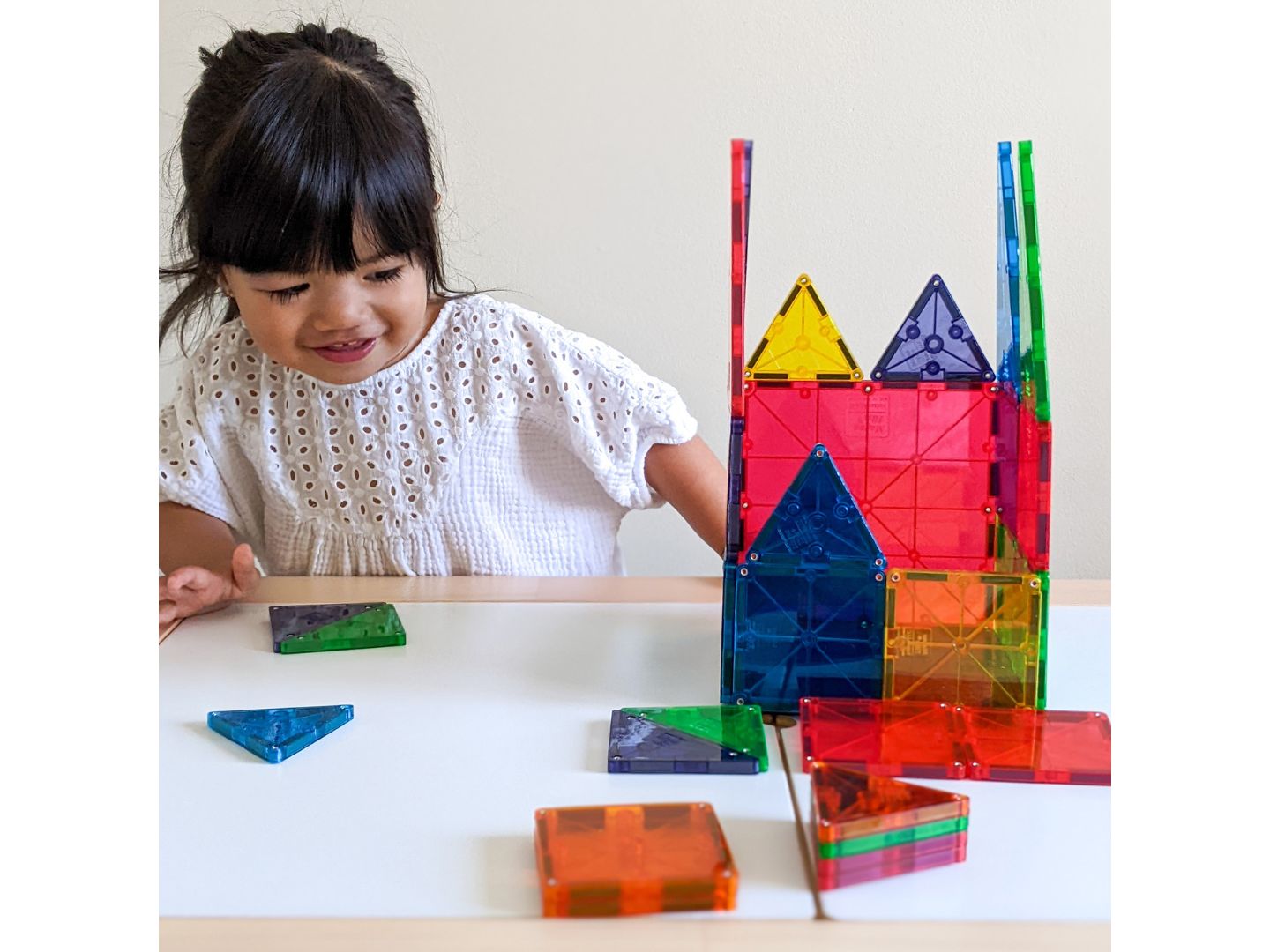 Детский конструктор Magna-Tiles® Classic 32-Piece Magnetic Building Set, Ages 3+ — фото 2