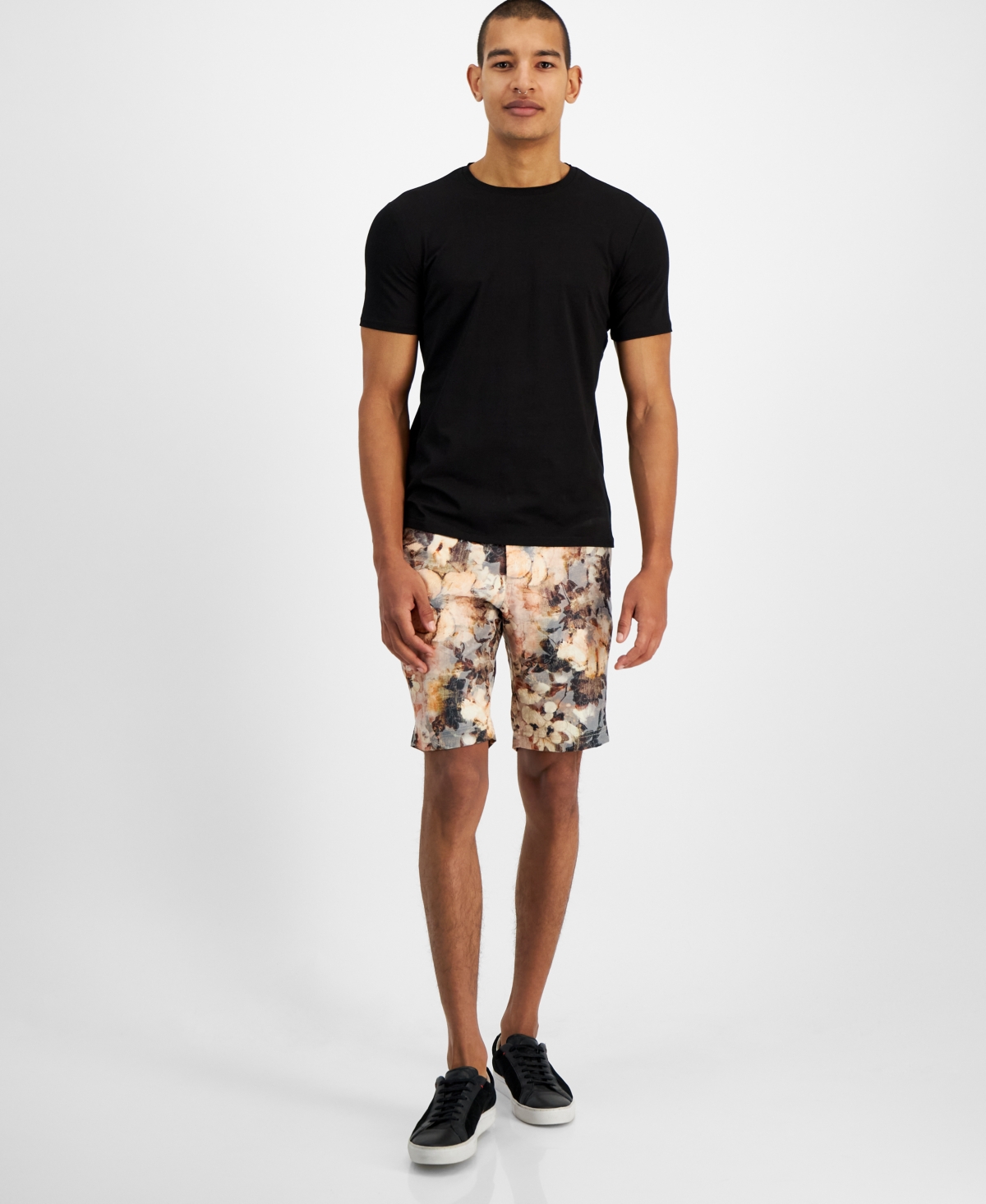 Paisley & Gray Men's Lucas Slim-fit Solid T-shirt In Black