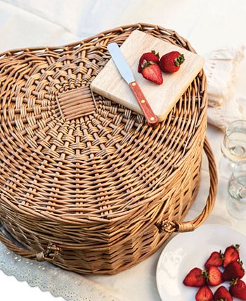 Picnic Time - Heart Picnic Basket