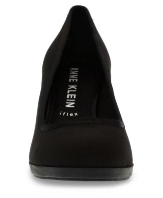 Women's Castana Round Toe Block Heel Pumps