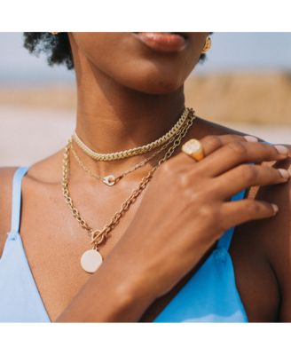 SNEAK CHAIN NECKLACE