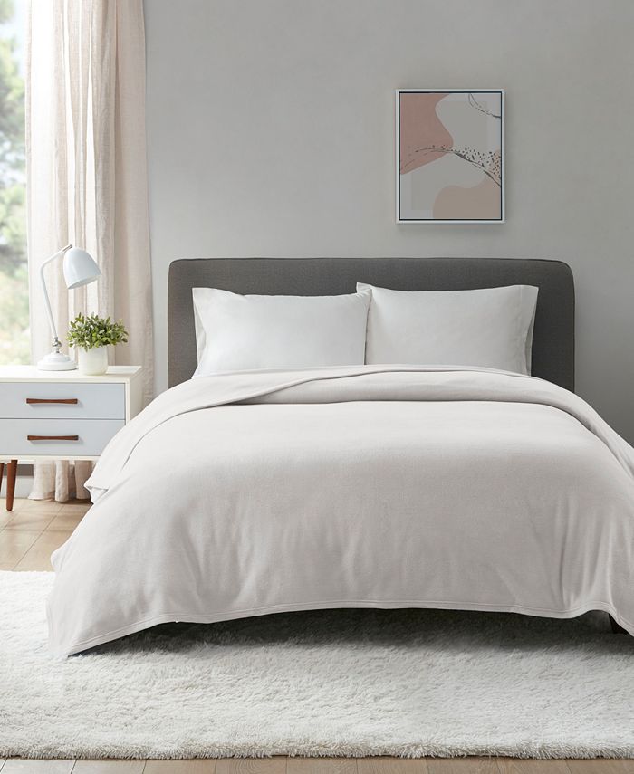 Home Design Easy Care YearRound Soft Fleece Blanket, Twin, Created for