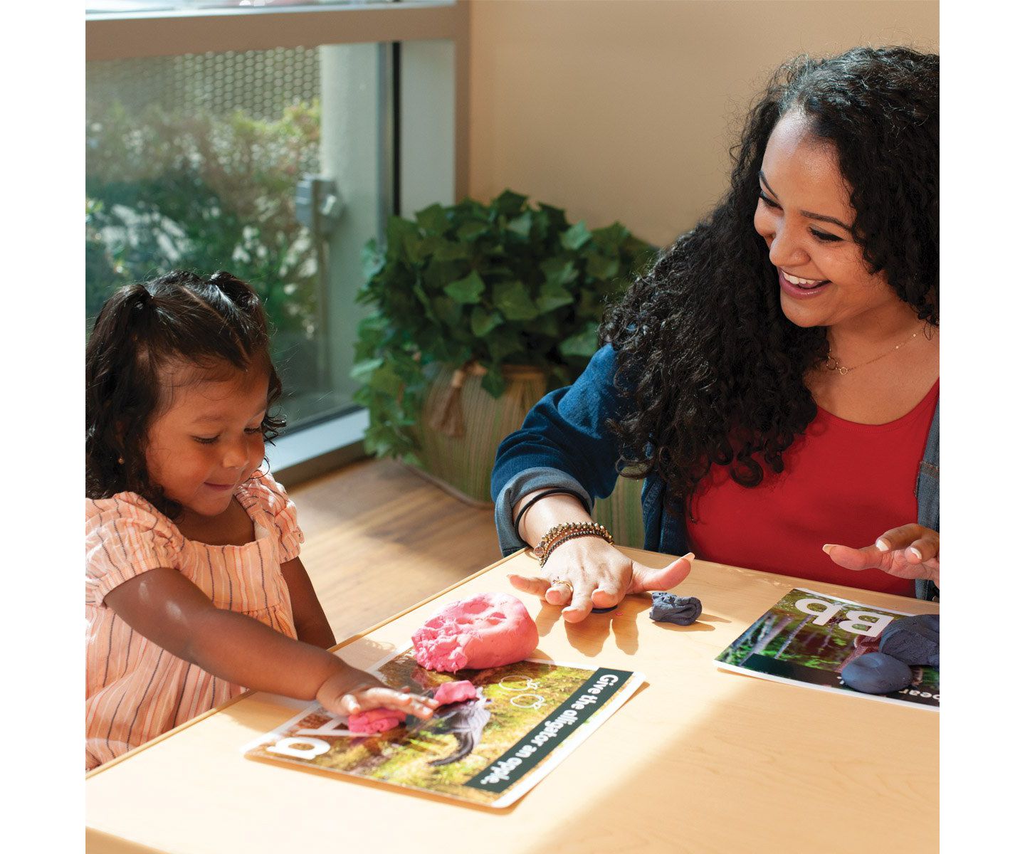 Детские игрушки Kaplan Early Learning Company Kaplan Dough Literacy Mats - Set of 26 — фото 2