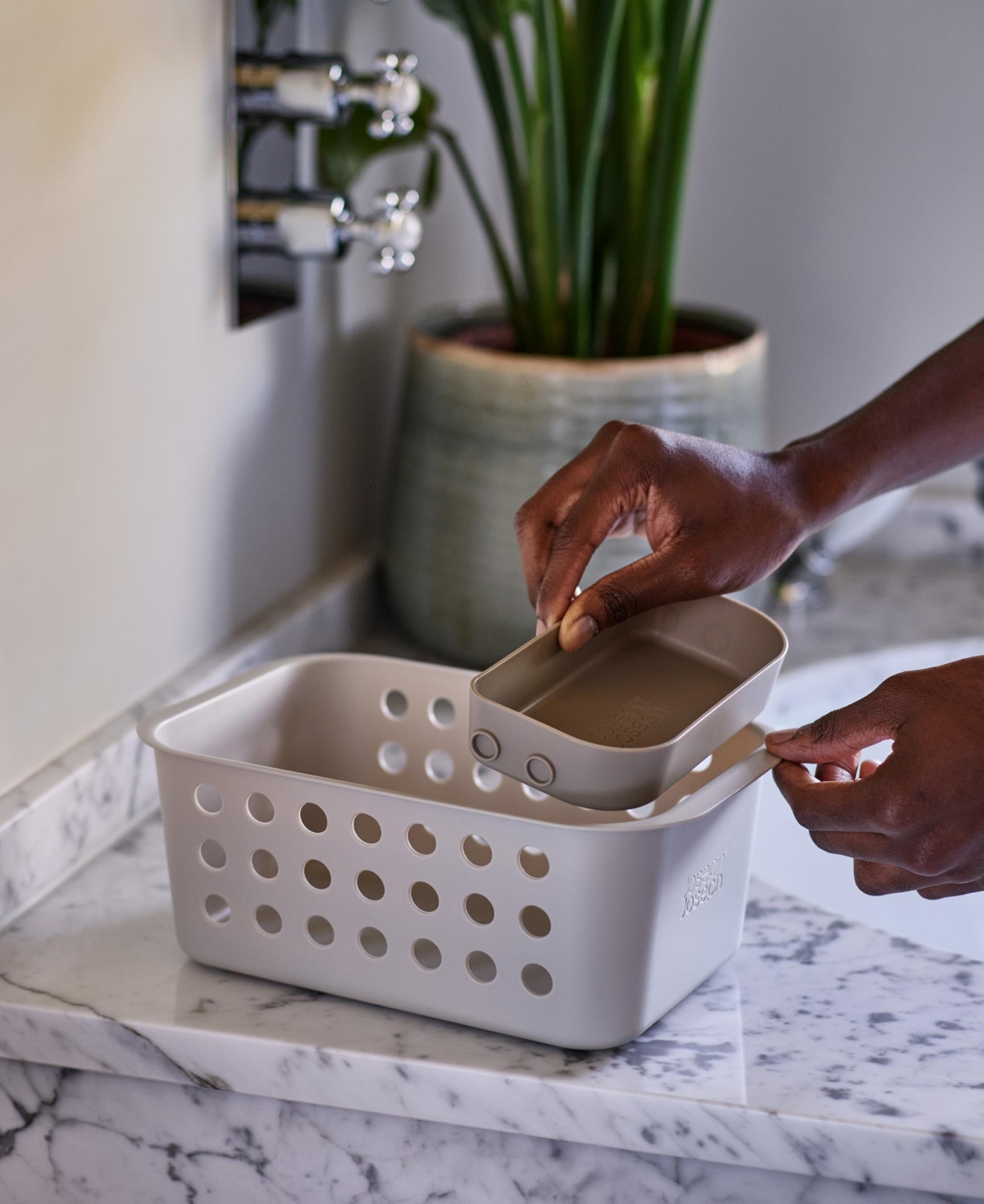 Joseph Joseph Easystore Large Bathroom Storage Basket In Ecru