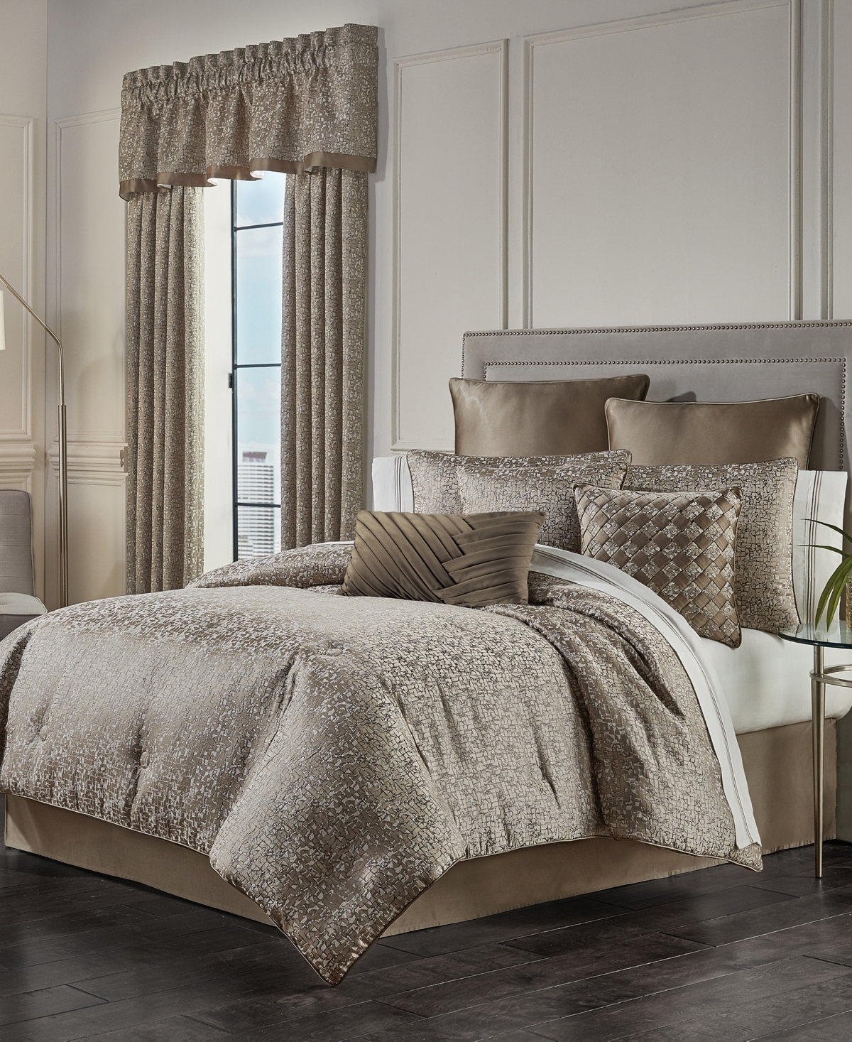 J Queen New York Cracked Ice Straight Window Valance, 88" x 18"