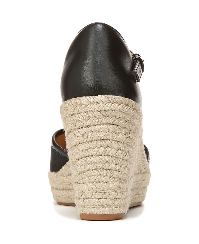 naturalizer bianca pumps