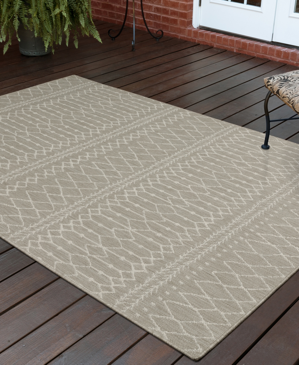 Oriental Weavers Portofino Outdoor 670 3'3" x 5' Area Rug