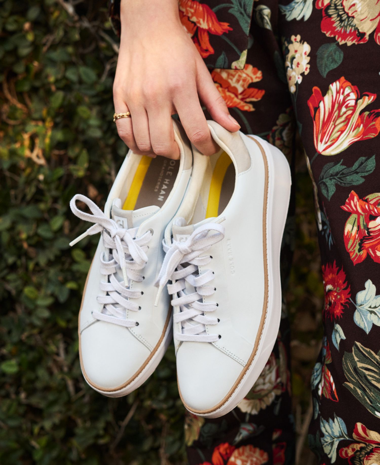 Women's Leather Grandpro Topspin Casual Sneakers