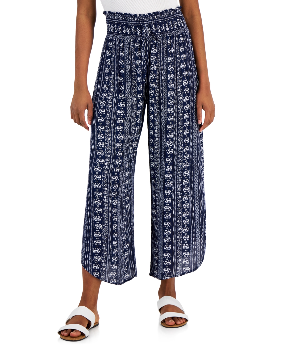 Kingston Grey Juniors' Printed Dolphin-Hem Gaucho Pants