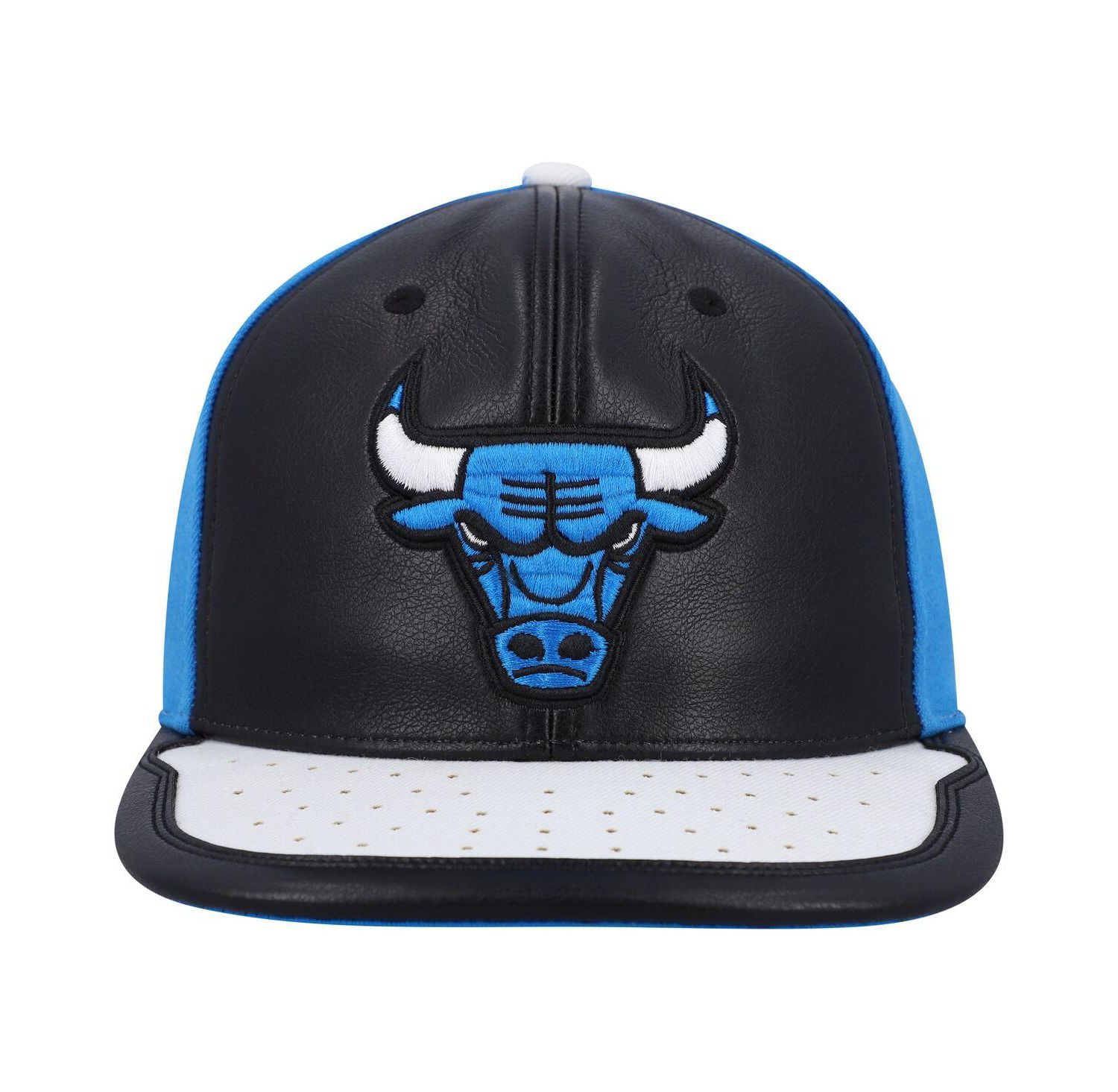 Men's Black, White Chicago Bulls Day One Snapback Hat
