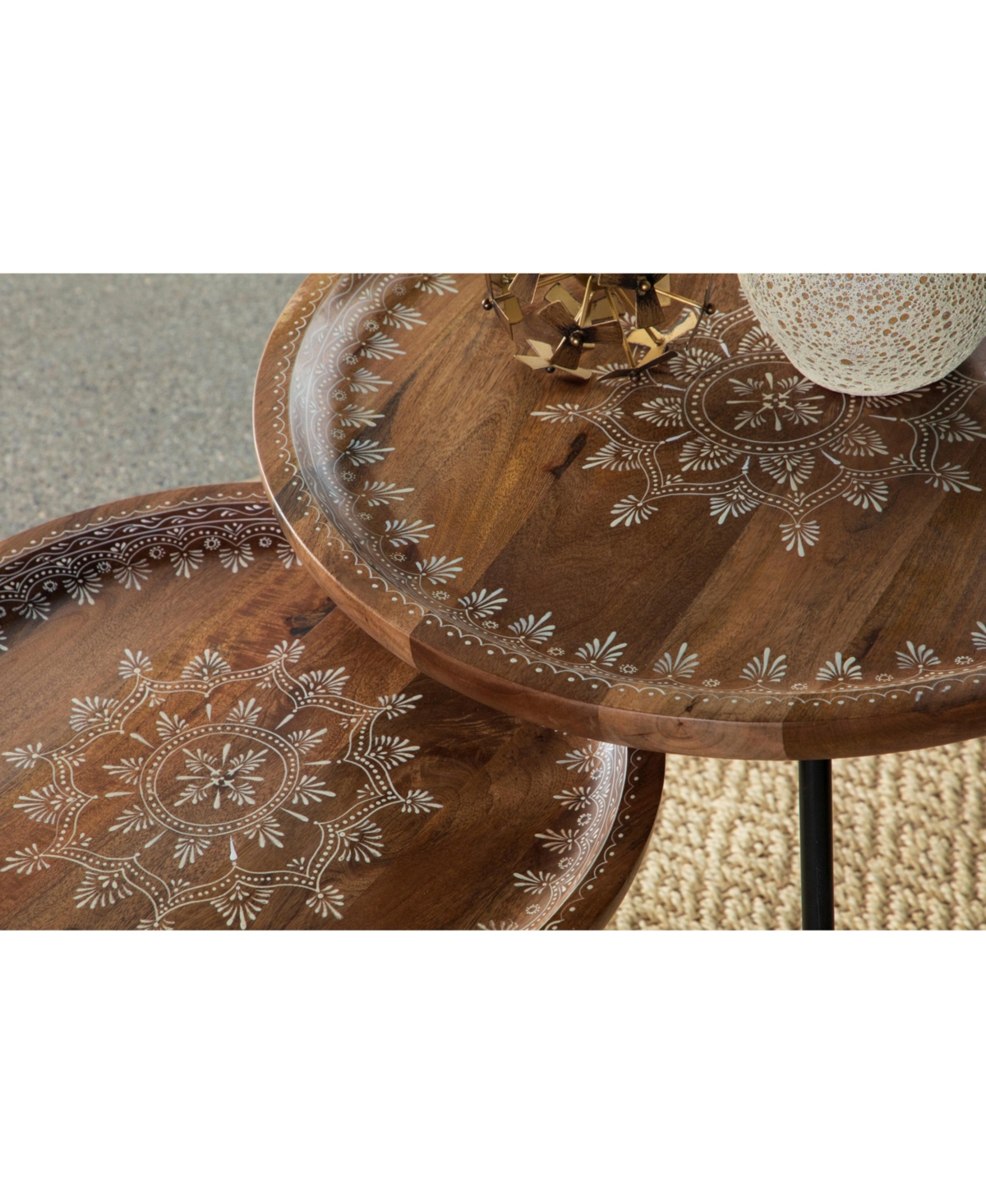 Coaster Home Furnishings 2 Piece Round Nesting Table With Tripod Tapered Legs