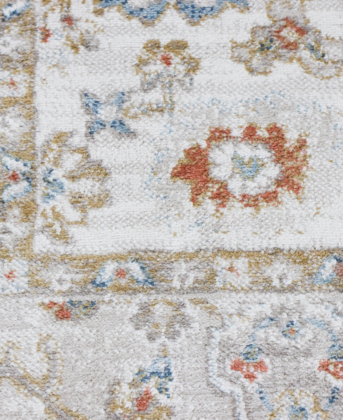 Bashian Novo NOV309 5' x 7'6" Area Rug