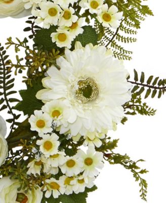 24" Mixed Daisies and Ranunculus Wreath