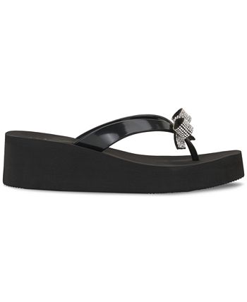 Magenta on sale wedge sandals
