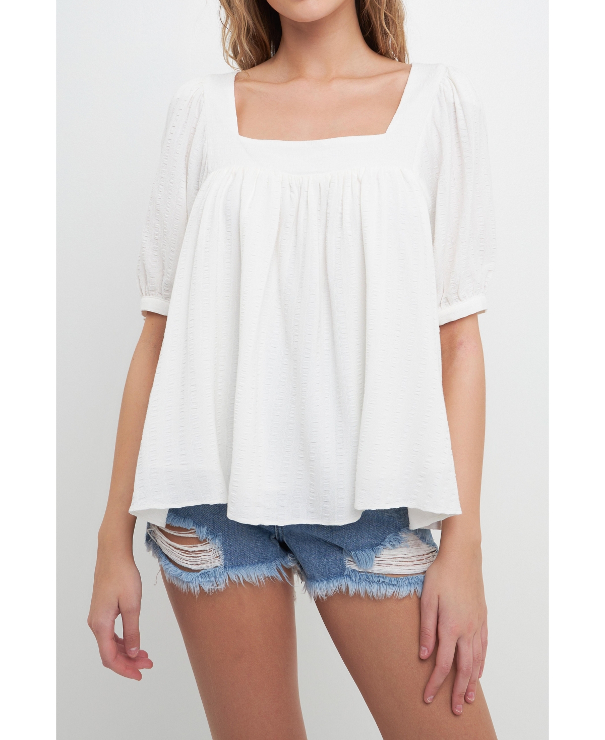 Free The Roses Women's Square Neckline Back Bow Top