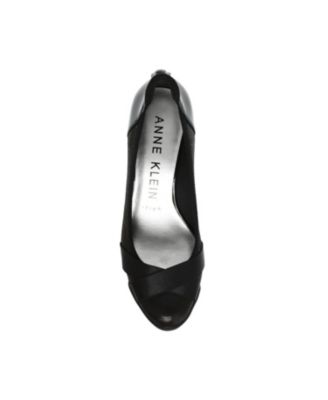 Women's Timeout Wedge Pumps