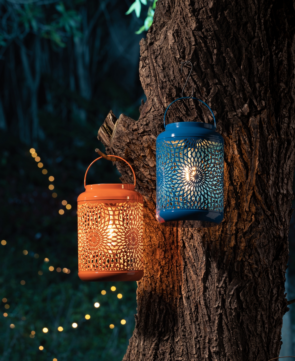 Glitzhome H Metal Cutout Solar Powered Outdoor Hanging Lantern with Edison Bulb, Set of 2