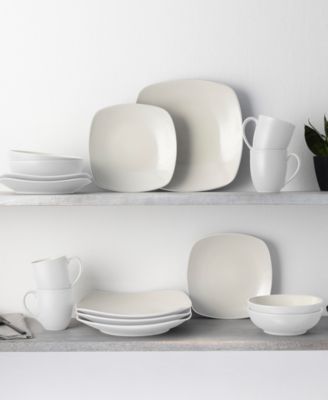 Colorwave Square 16 Pc. Dinnerware Set, Service for 4