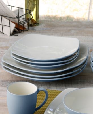 Colorwave Square 16 Pc. Dinnerware Set, Service for 4