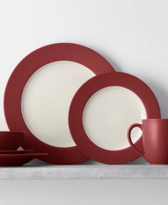 Colorwave Rim 16-Pc. Dinnerware Set, Service for 4