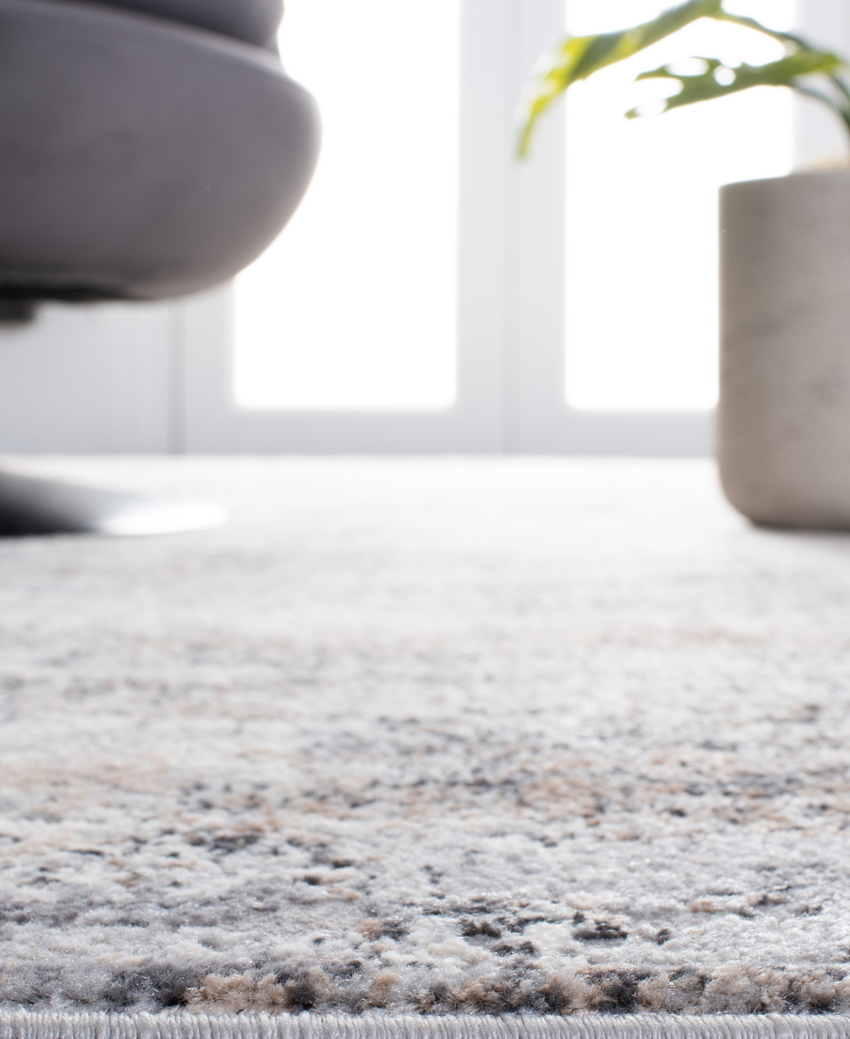 Safavieh Amelia ALA463 Area Rug - Gold