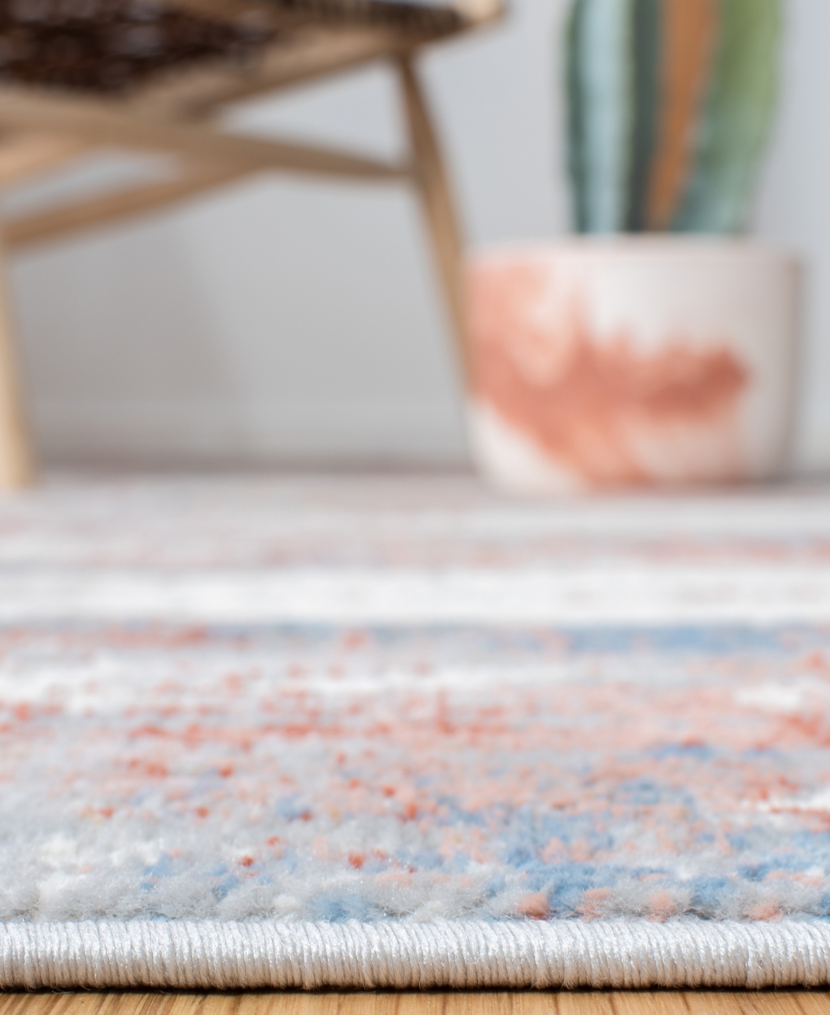 Safavieh Amelia ALA478 Area Rug - Rust