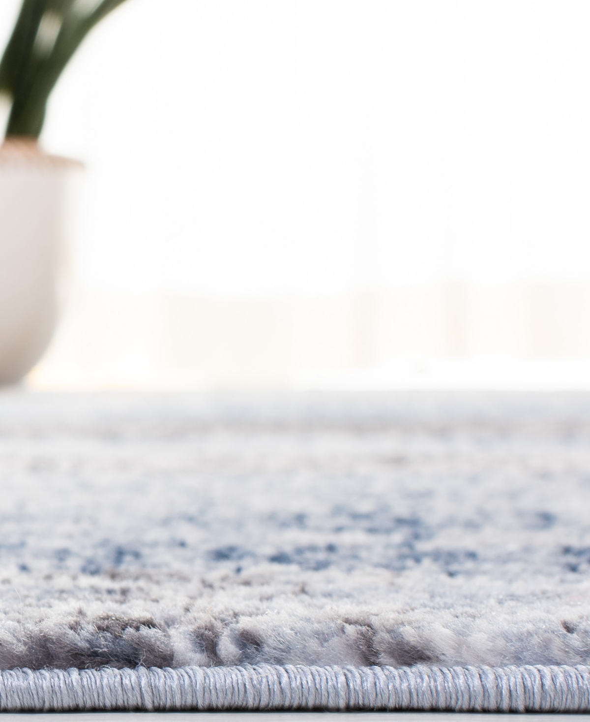 Safavieh Amelia ALA761 Area Rug - Gray