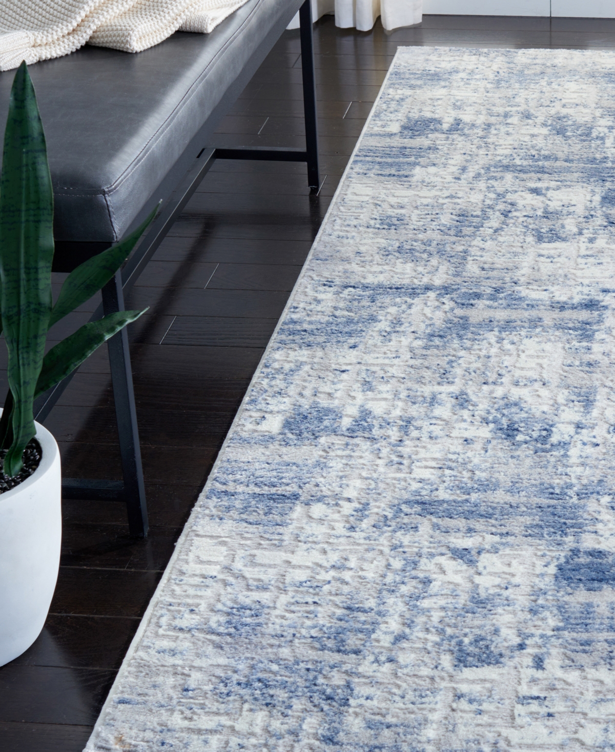 Safavieh Amelia ALA786 4' Area Rug