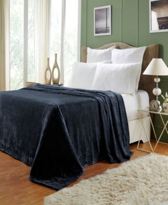 Wrinkle Resistant Plush Fleece Throw, 50" x 60"