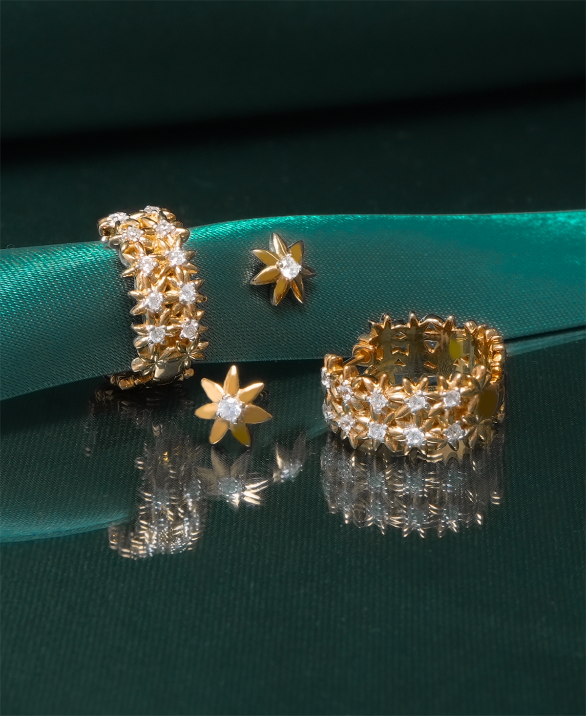 Audrey by Aurate Diamond Flower Stud Earrings (1/10 ct. t.w.)  Created for Macy's - Gold Vermeil