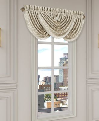 J Queen New York Lazlo Window Waterfall Valance Gold Smart Closet   25433408 Fpx.tif