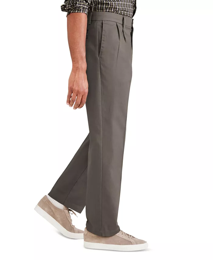 Men's Signature Classic Fit Pleated Iron Free Pants with Stain Defender - thumbnail 8