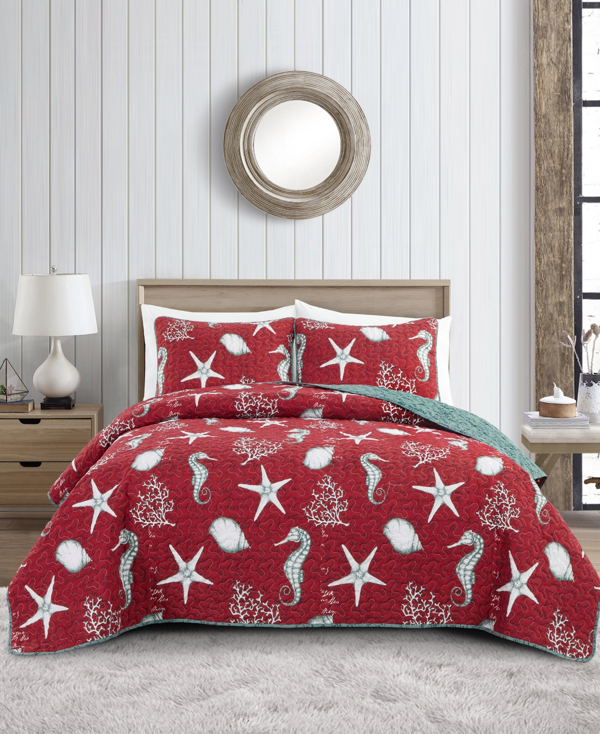 Videri Home Festive Seahorse Reversible 3-piece Quilt Set, King In Red Multi