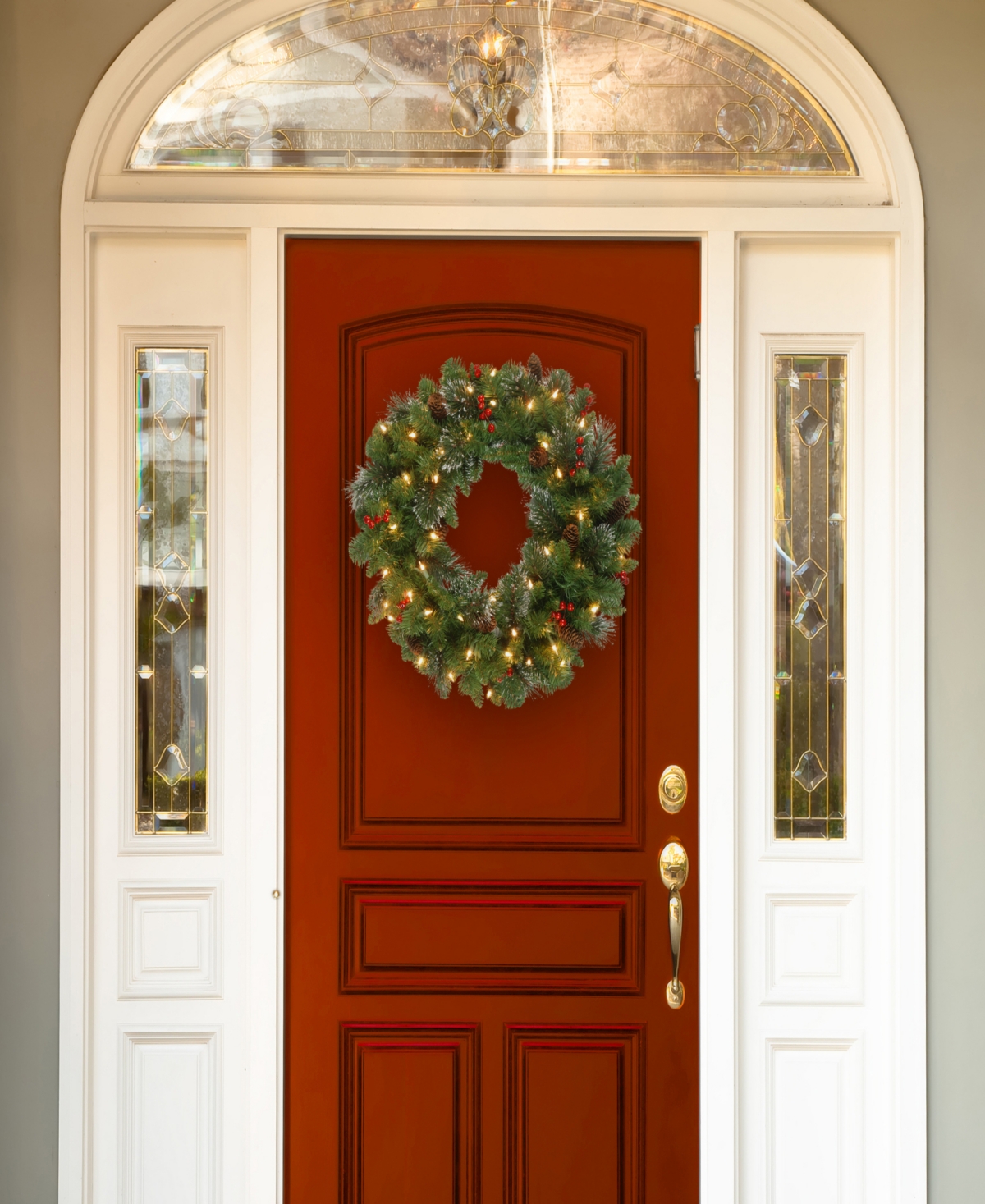 National Tree Company 30" Crestwood Spruce Wreath With Twinkly Led Lights In Green