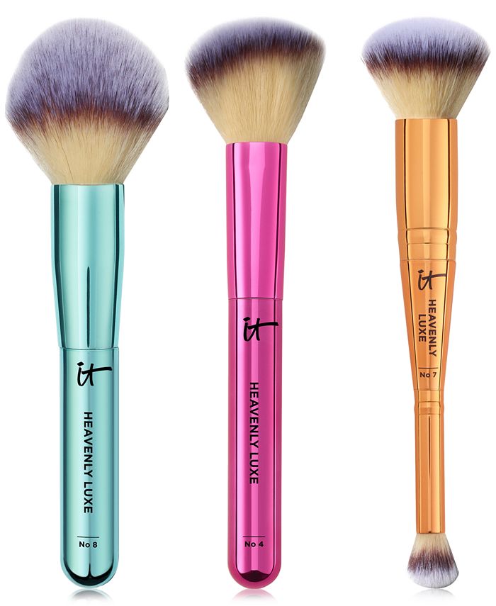 LES PINCEAUX DE CHANEL Collection of 3 essential brushes 155