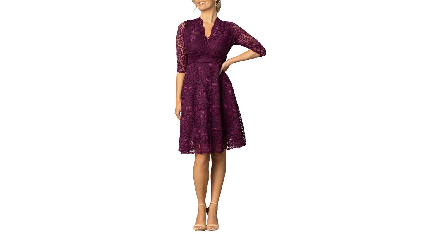 Женское платье Kiyonna Mademoiselle Lace Cocktail with Sleeves, цвет: Ягодный — фото 1