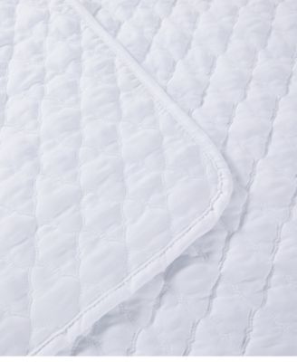 CLOSEOUT! Diamond Stitched 3 Piece Quilt Set, King