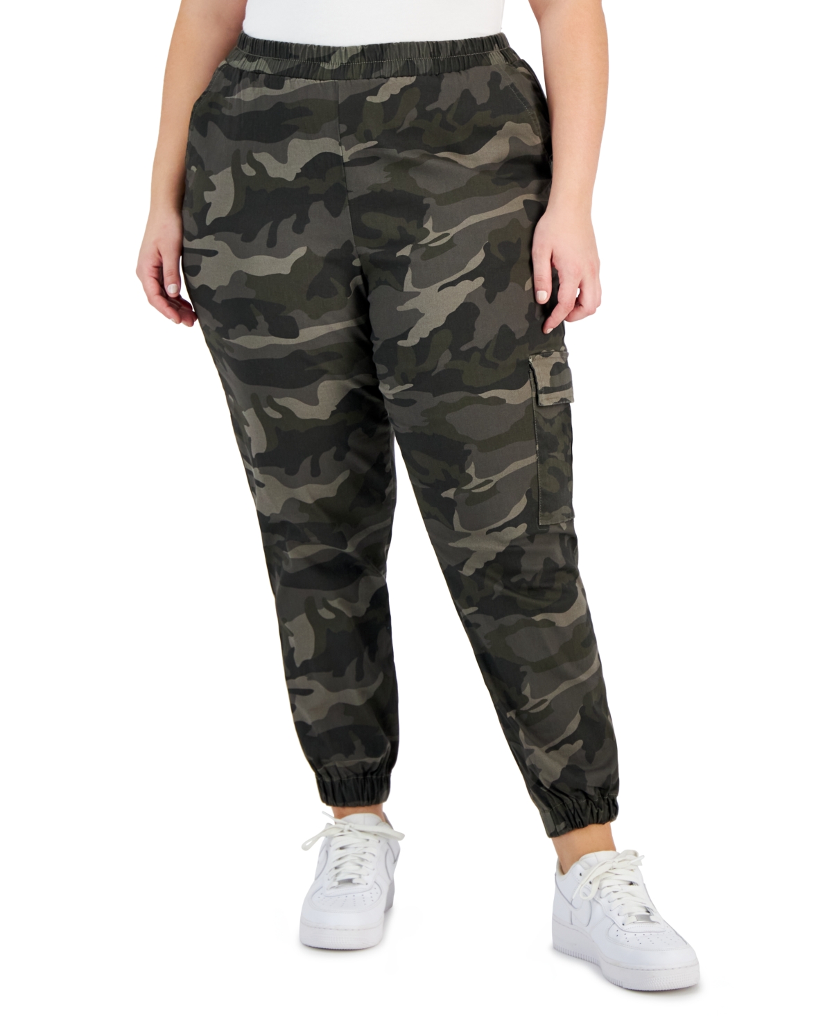Dollhouse Trendy Plus Size High-rise Cargo Joggers In Camo