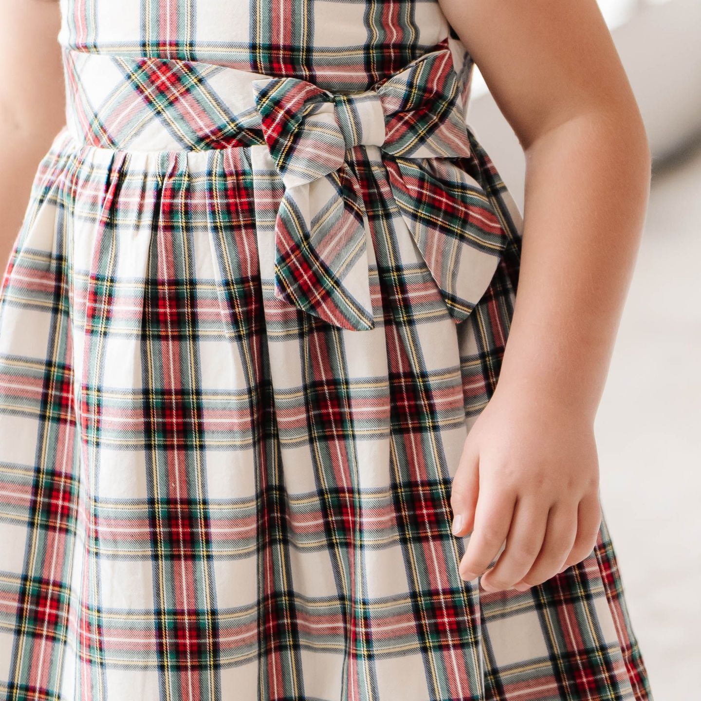 Платье Hope & Henry Short Sleeve Ruffle Collar Party Dress with Bow, Toddler Child для девочек, цвет: Слоновая кость — фото 3