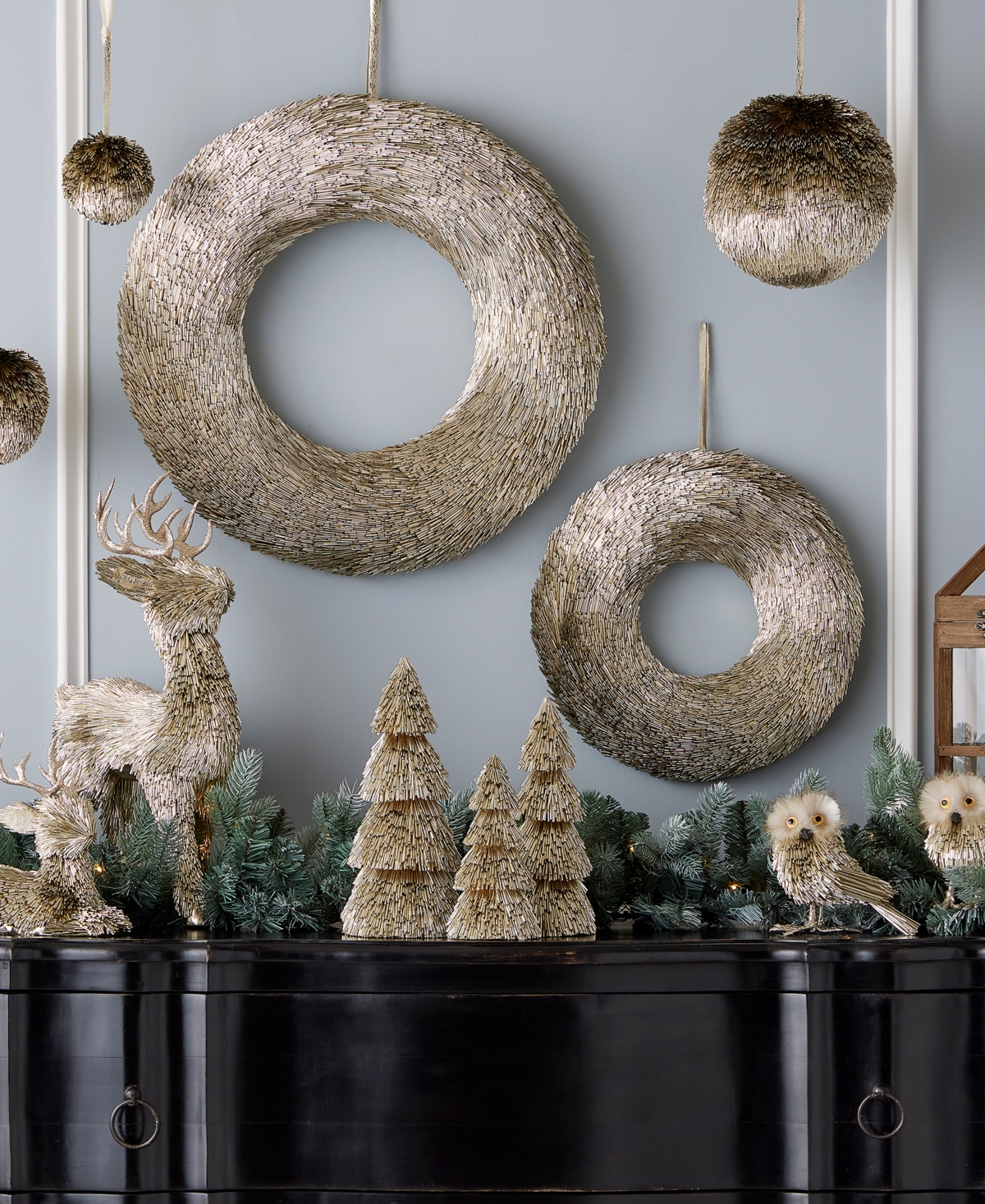 Seasonal Pipa 10'' Tree