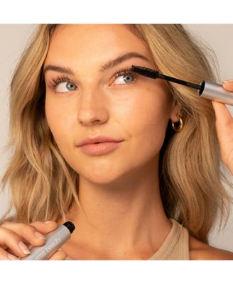 Straight Up Volumizing Peptide Mascara