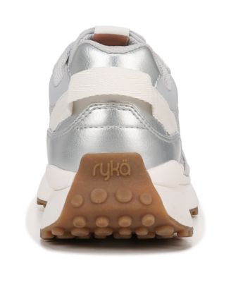 Women's Jog On Slip On Bungee Sneakers