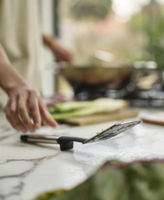 Elevate Silicone Carousel 5-Piece Utensil Set with Rotating Storage Stand