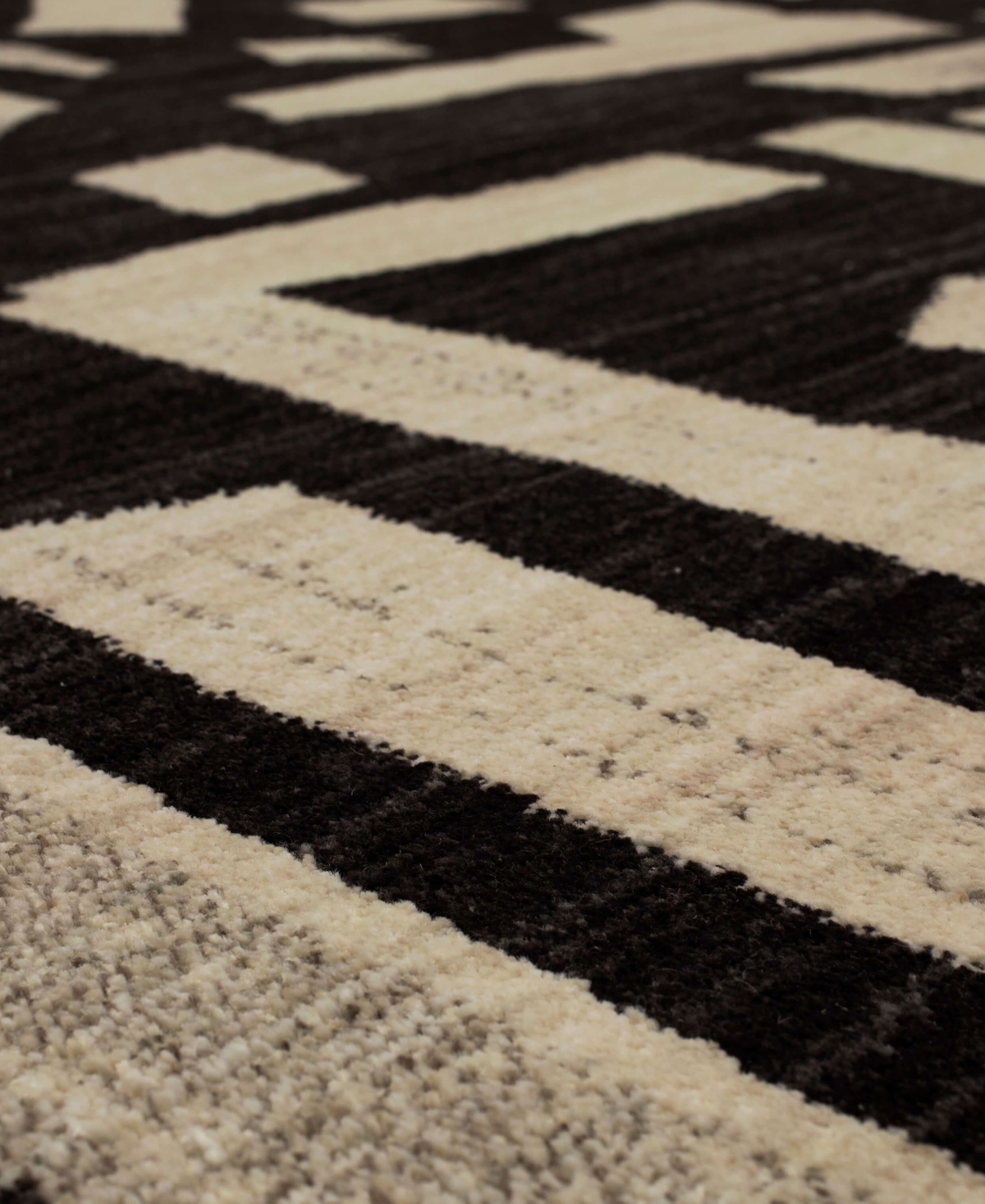 Stacy Garcia Home Foundation Arlo Area Rug - Tan