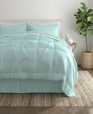 A Beautiful Bedroom 8-Pc. Lightweight Comforter Set, California King